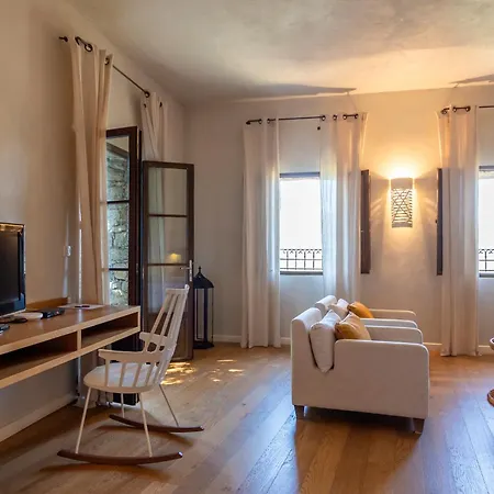 拉丁酒店 4* Lama