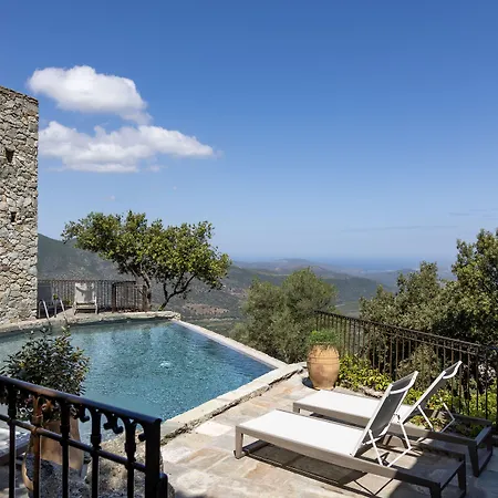 拉丁酒店 4* Lama