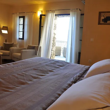 Hotel Latine Lama