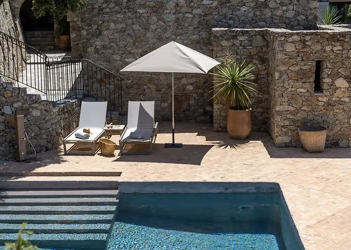 オテル ケース ラタン 4*