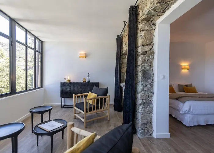 オテル ケース ラタン