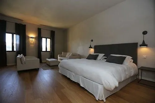 オテル ケース ラタン Lama